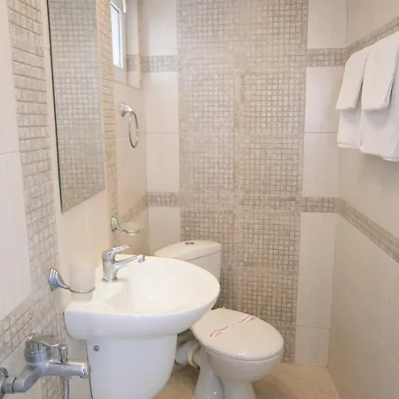 Family White House بوموري