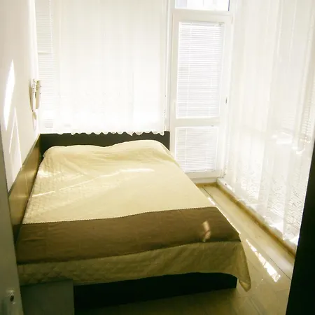 فندق Family White House 2*