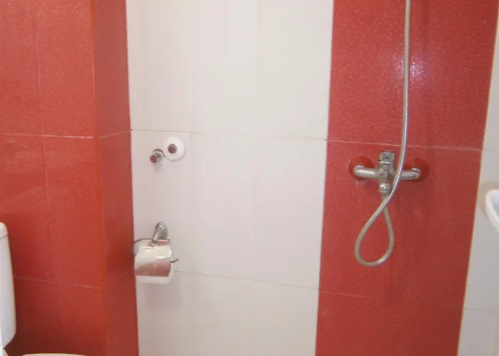 Family White House Hotel